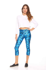 Womens Turquoise Butterflies Performance Capri Leggings